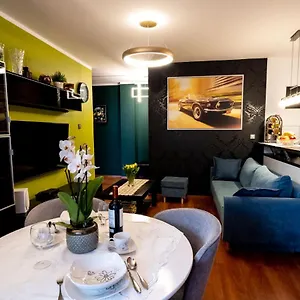 Torre Verona - 70m2, Terrace, Garage Краков
